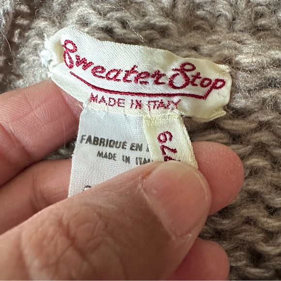 Sweater Stop Wool Blend Cozy Chunky Cable Knit Women's Cardigan - Beige - Picture 4 of 5